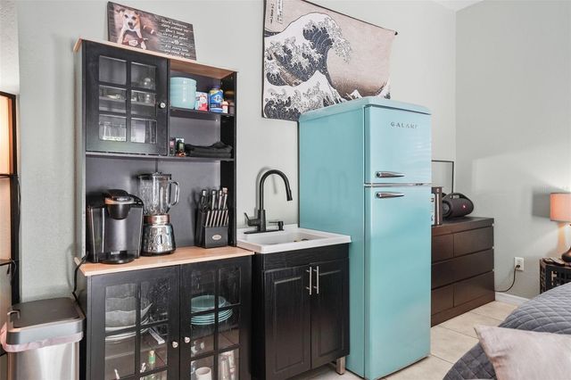 4800 16TH STREET N, St Petersburg, FL 33703