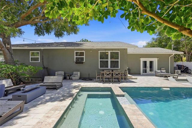 4800 16TH STREET N, St Petersburg, FL 33703