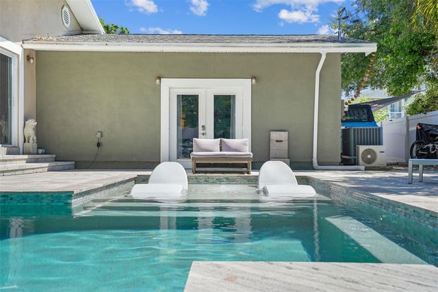 4800 16TH STREET N, St Petersburg, FL 33703