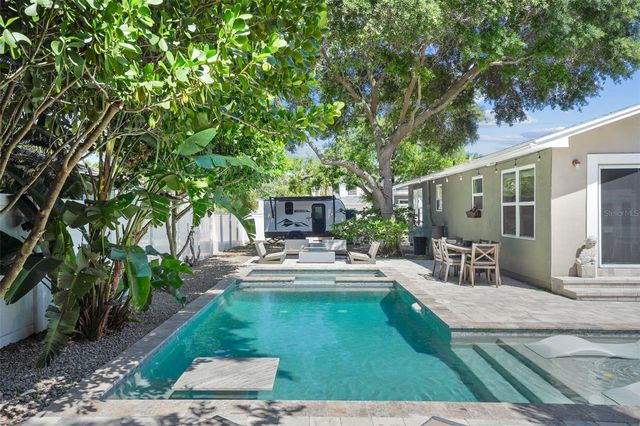 4800 16TH STREET N, St Petersburg, FL 33703