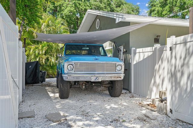 4800 16TH STREET N, St Petersburg, FL 33703