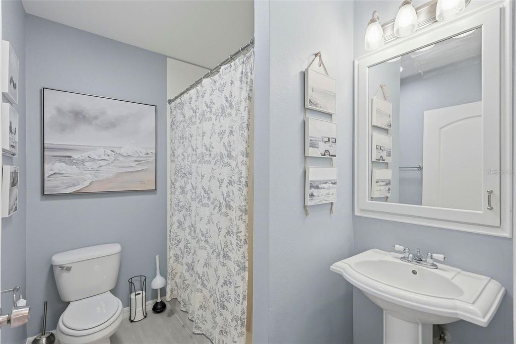 Image 34 of property listing at 4800 16TH STREET N, St Petersburg, FL 33703