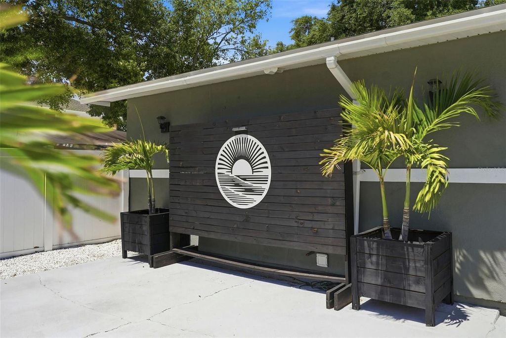 Image 55 of property listing at 4800 16TH STREET N, St Petersburg, FL 33703