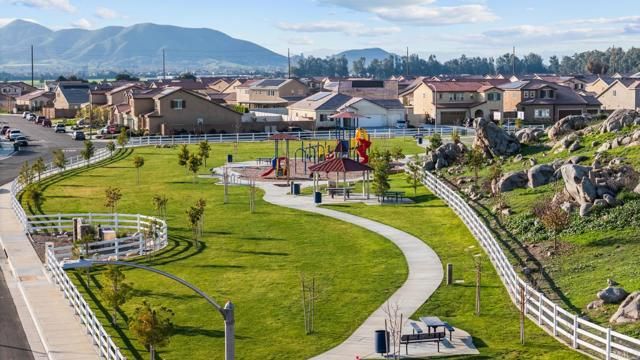 28428 Fressia Drive, Winchester, CA 92596