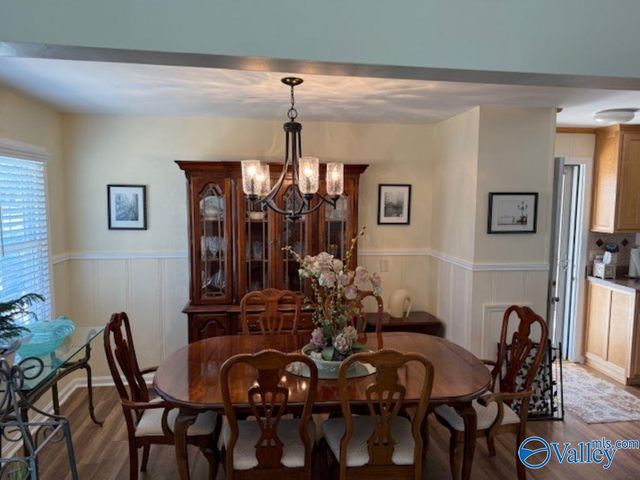 515 Crestline Drive SW, Hartselle, AL 35640