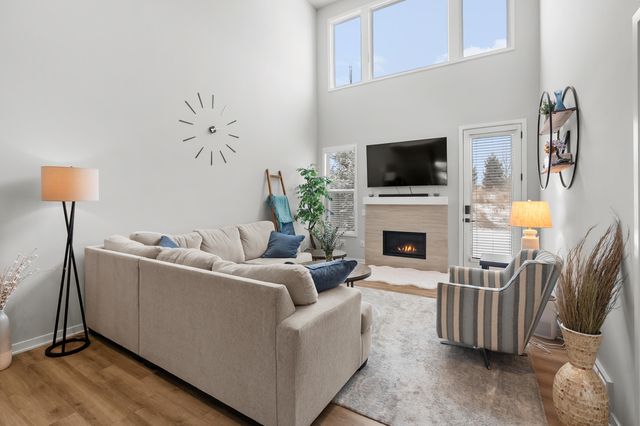 4053 Enclave Way, Kalamazoo City, MI 49006