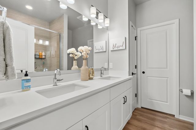 4053 Enclave Way, Kalamazoo City, MI 49006