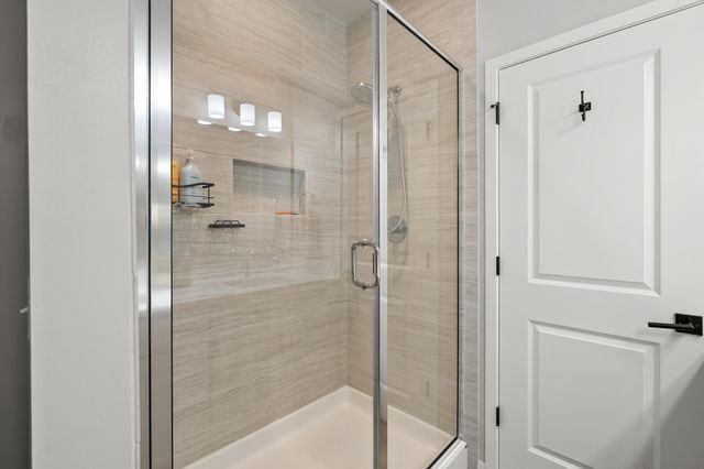 4053 Enclave Way, Kalamazoo City, MI 49006