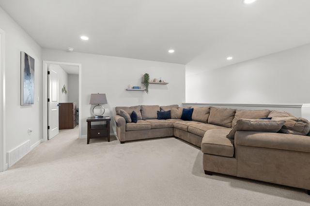 4053 Enclave Way, Kalamazoo City, MI 49006