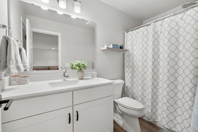 4053 Enclave Way, Kalamazoo City, MI 49006