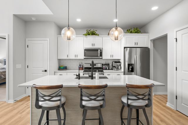 4053 Enclave Way, Kalamazoo City, MI 49006