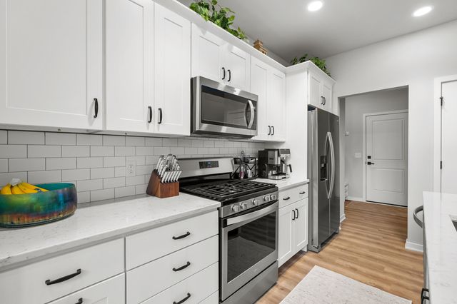 4053 Enclave Way, Kalamazoo City, MI 49006