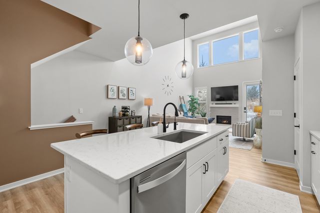 4053 Enclave Way, Kalamazoo City, MI 49006