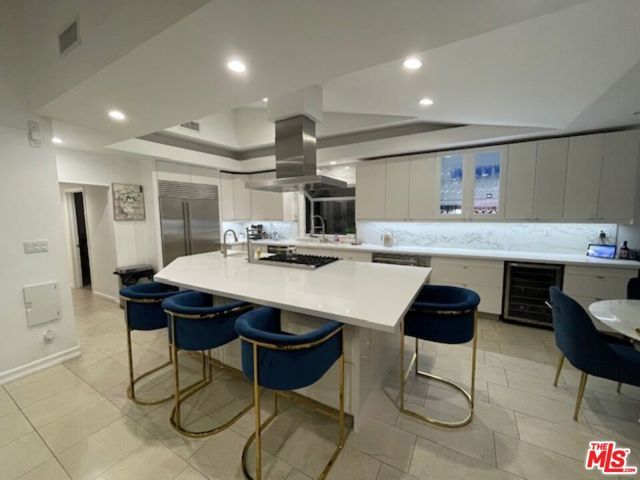 5907 Oakdale Avenue, Woodland Hills (los Angeles), CA 91367