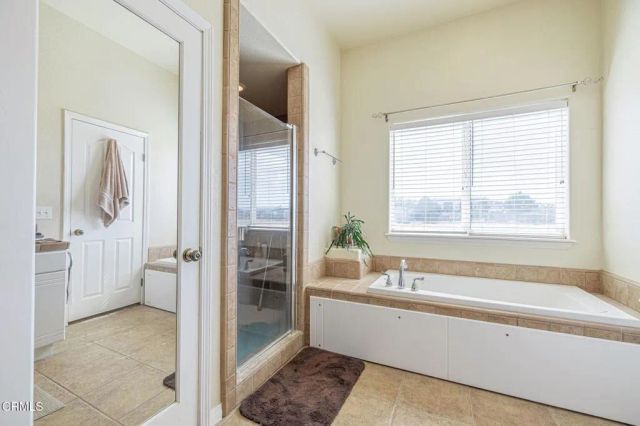 8585 W Avenue E, Lancaster, CA 93536