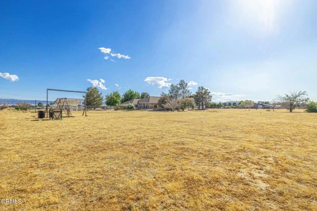 8585 W Avenue E, Lancaster, CA 93536
