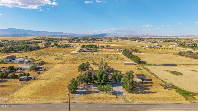 8585 W Avenue E, Lancaster, CA 93536