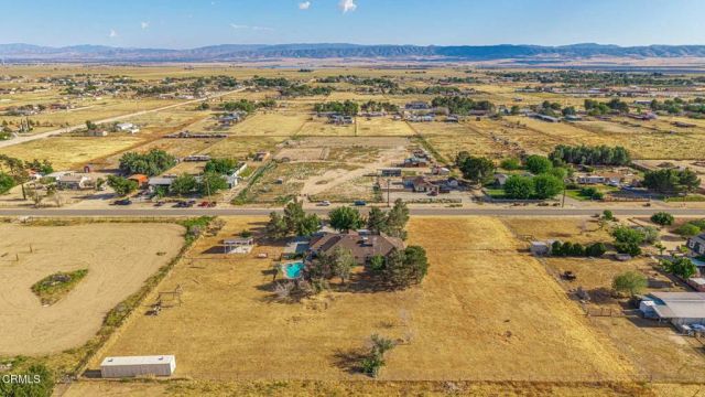 8585 W Avenue E, Lancaster, CA 93536