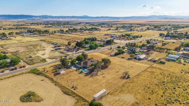 8585 W Avenue E, Lancaster, CA 93536