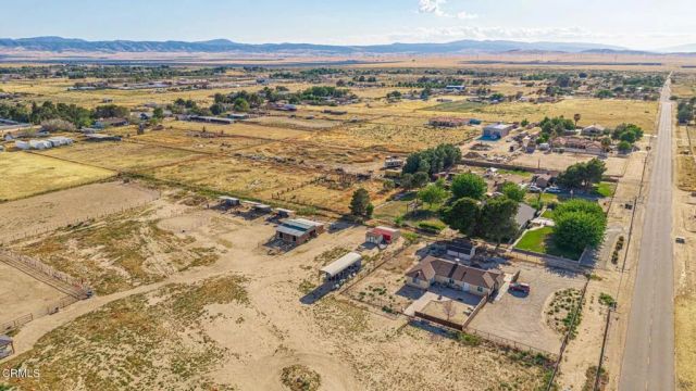 8585 W Avenue E, Lancaster, CA 93536