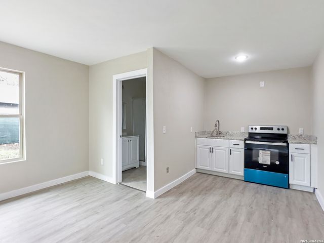 1606 W Wildwood, San Antonio, TX 78201