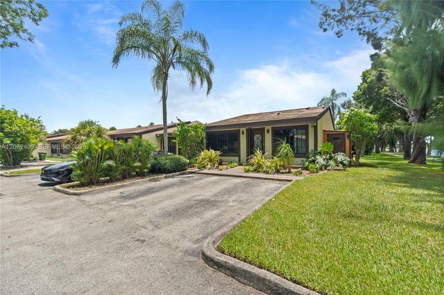 10398 Orange Court 10398, Pembroke Pines, FL 33026