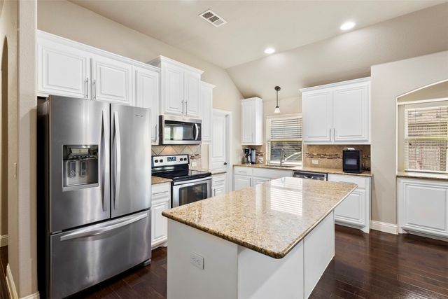 1109 Wheatland Terrace, Waxahachie, TX 75165