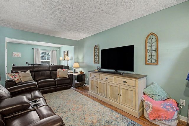 5829 Cedarwood Court, Maineville, OH 45039