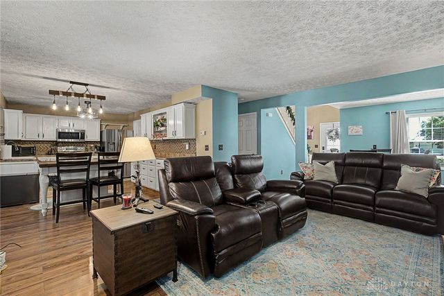 5829 Cedarwood Court, Maineville, OH 45039