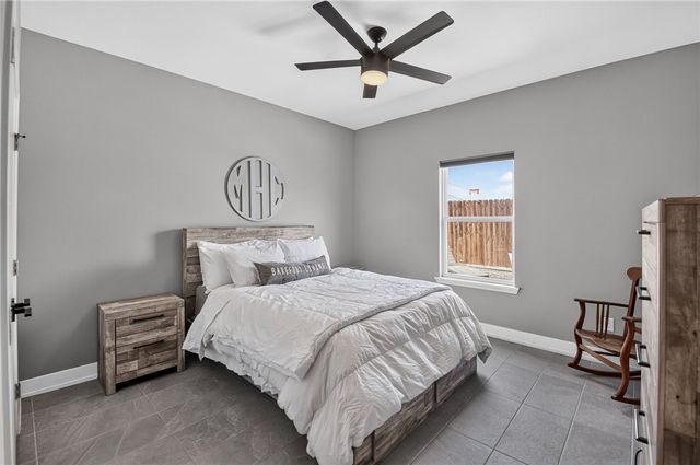 14845 Quarterdeck Dr, Corpus Christi, TX 78418