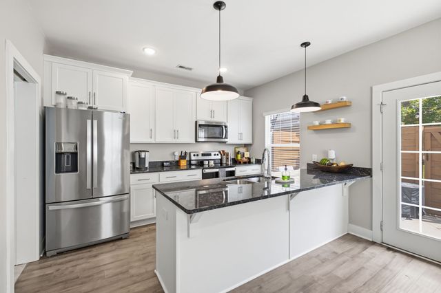 2412 Sayerville Ave, Old Hickory, TN 37138