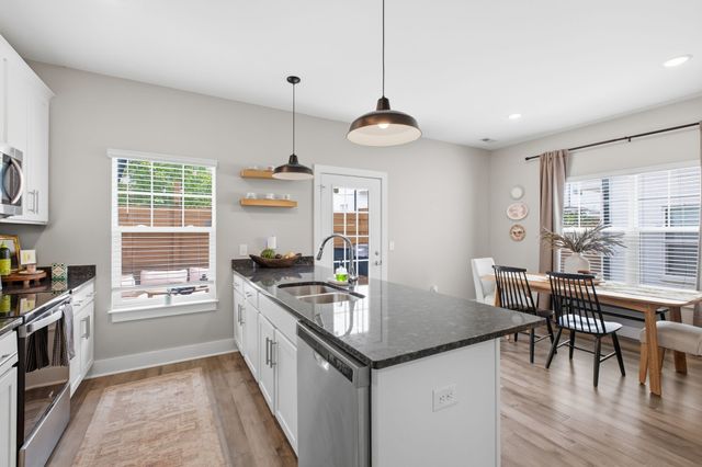2412 Sayerville Ave, Old Hickory, TN 37138