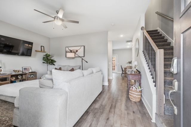 2412 Sayerville Ave, Old Hickory, TN 37138