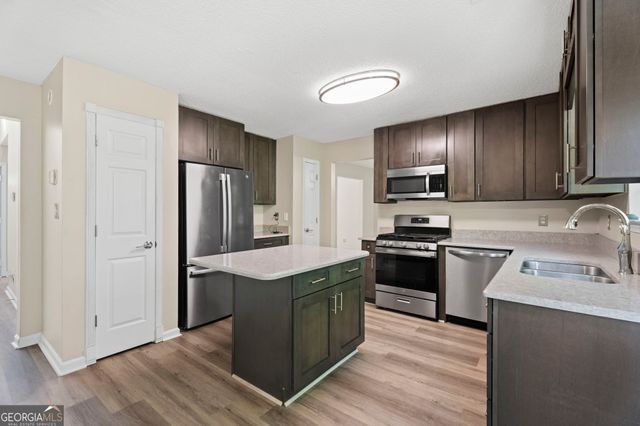 7164 Hazelwood Drive, Jonesboro, GA 30236