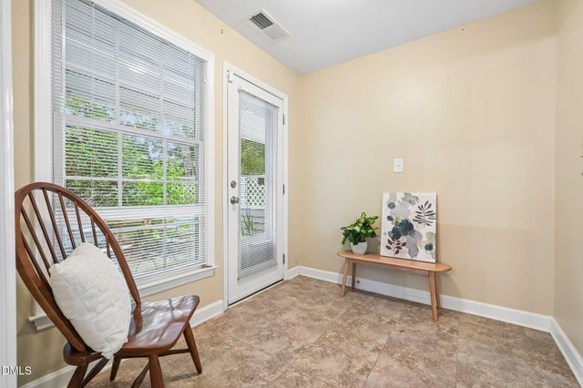 101 White Oak Way, Chapel Hill, NC 27514