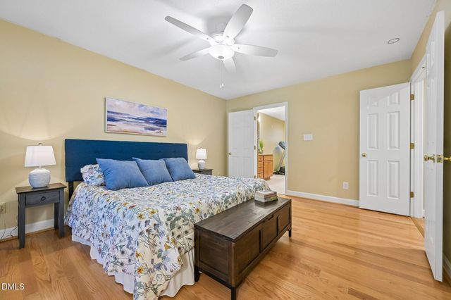 101 White Oak Way, Chapel Hill, NC 27514
