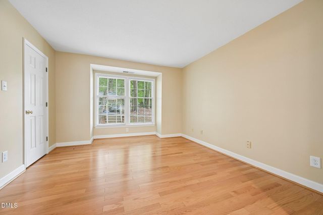 101 White Oak Way, Chapel Hill, NC 27514