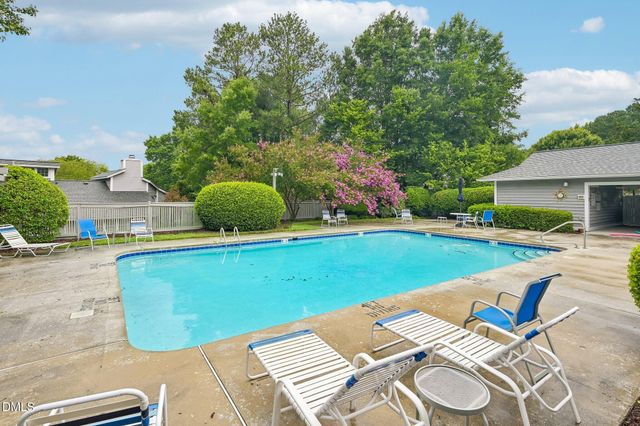 101 White Oak Way, Chapel Hill, NC 27514