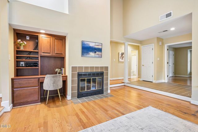 101 White Oak Way, Chapel Hill, NC 27514