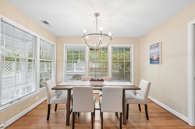 101 White Oak Way, Chapel Hill, NC 27514