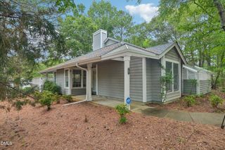101 White Oak Way, Chapel Hill, NC 27514