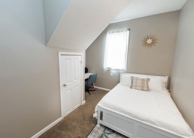 2708 S Rogers Street, Bloomington, IN 47403