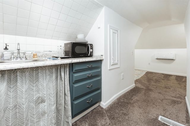 2708 S Rogers Street, Bloomington, IN 47403