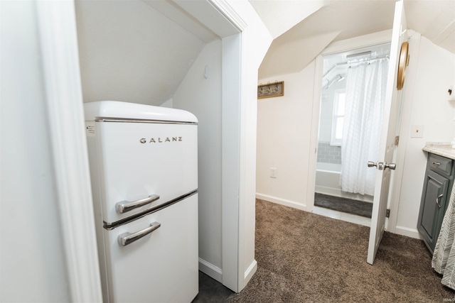 2708 S Rogers Street, Bloomington, IN 47403