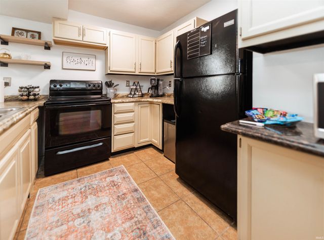 2708 S Rogers Street, Bloomington, IN 47403