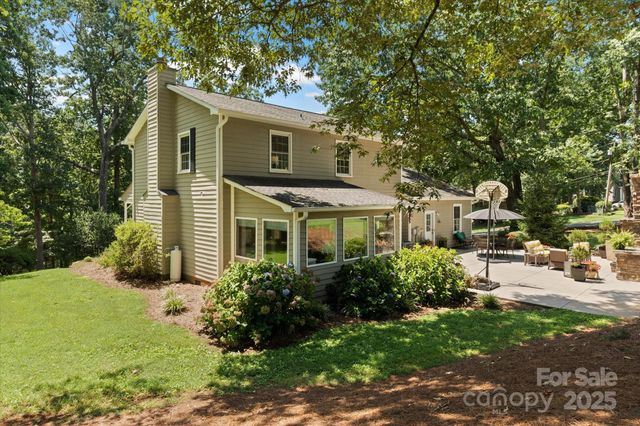 1496 Hardwood Circle, Newton, NC 28658
