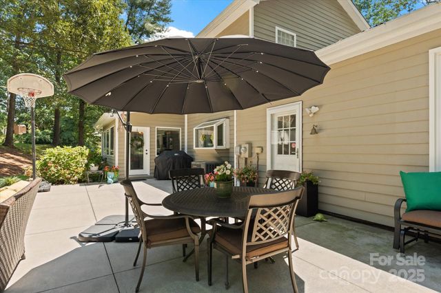 1496 Hardwood Circle, Newton, NC 28658