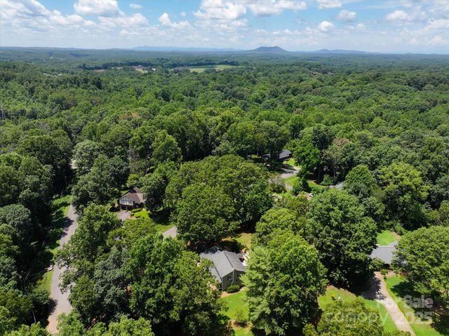 1496 Hardwood Circle, Newton, NC 28658