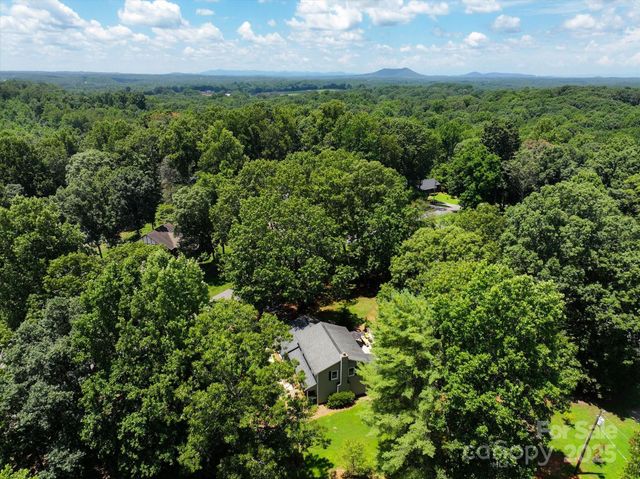 1496 Hardwood Circle, Newton, NC 28658