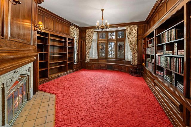 187 E DIVISION STREET, Fond Du Lac, WI 54935